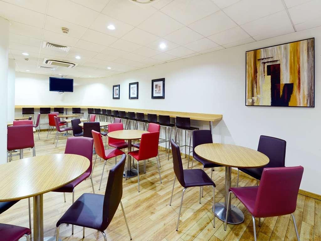 Travelodge London Euston 餐厅 照片